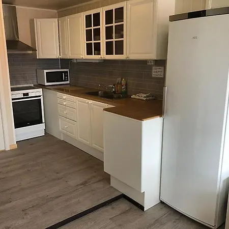 Kaikanten Rorbuer - 3* Røst